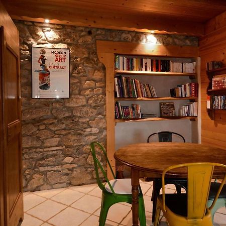 Un R De Memises Thollon-les-Memises Exterior foto