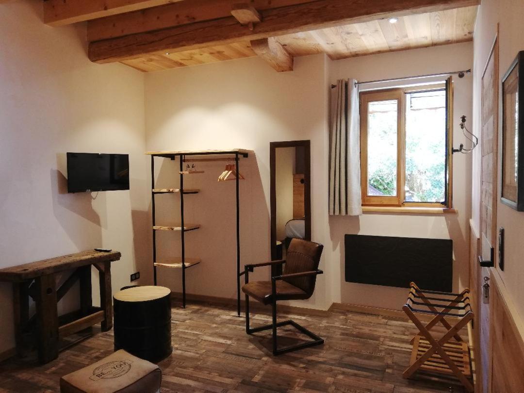 Un R De Memises Thollon-les-Memises Exterior foto